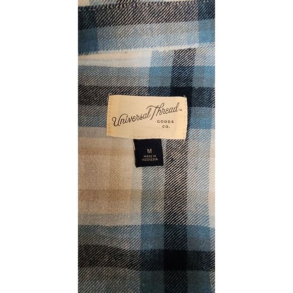 Universal Thread Paid Long Sleeve Button Down Shirt Size Medium - Picture 6 of 7